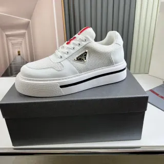 Prada Cloudbust Zapatillas Lifestyle Blancas de Malla y Cuero
