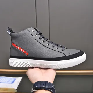 Prada Gris Rouge Baskets Lifestyle Hautes En Cuir Texturé