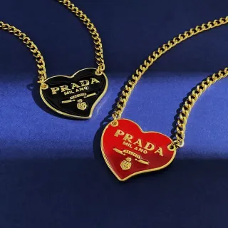 Prada قلادة قليب القلب أسود وأحمر مينا سلسلة ذهبية