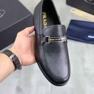 Mocassins Prada Horsebit Cuir Pebbled Noir
