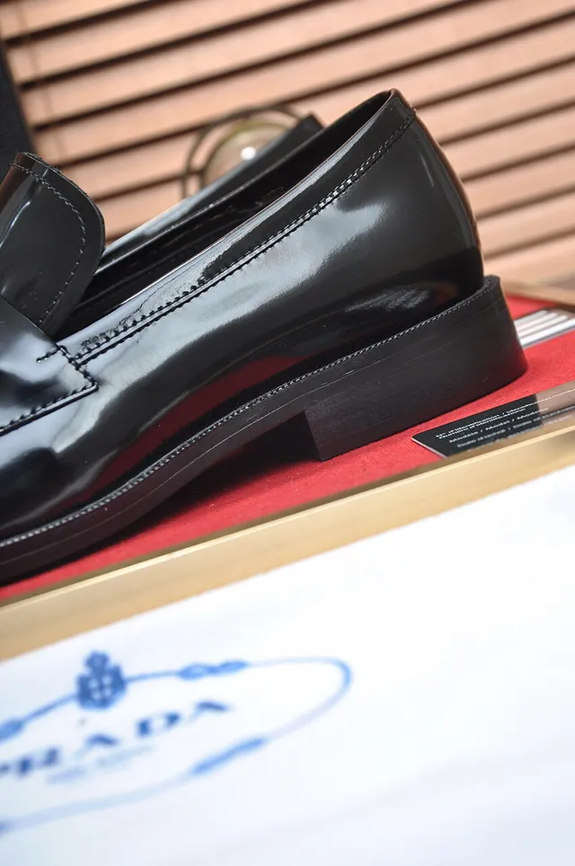 Prada Loafer Black Patent Leather Pointed Toe Loafers 9