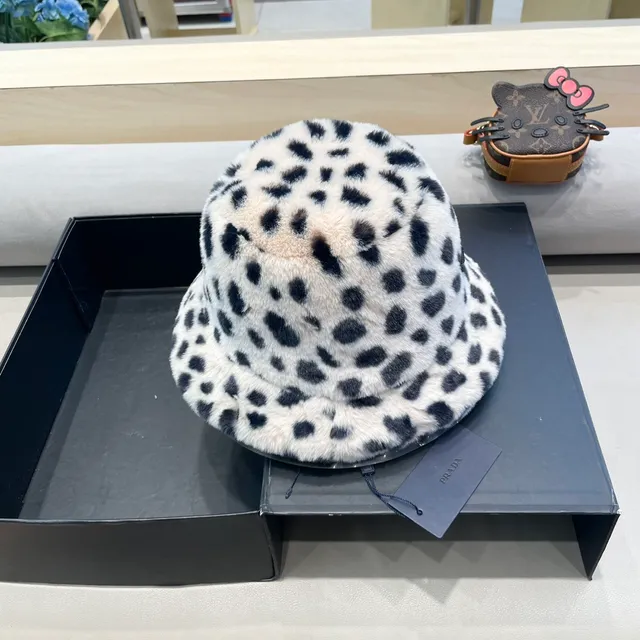 Prada Multicolor Beige Spotted Faux Fur Suede-Lined Interior Beanie 5