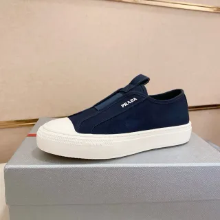 Prada Zapatillas Navy White Slip-On Elástico Vamp Lifestyle