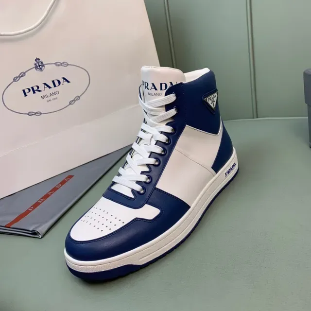 Prada Sneakers Lifestyle en Cuir Blanc Navy High-Top Color-Blocked 1