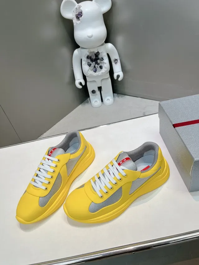 Prada Sneakers Lifestyle Jaune Gris Low-Top Color-Blocked 2