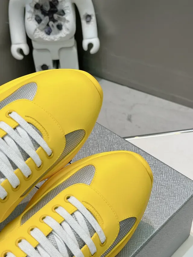 Prada Sneakers Lifestyle Jaune Gris Low-Top Color-Blocked 8