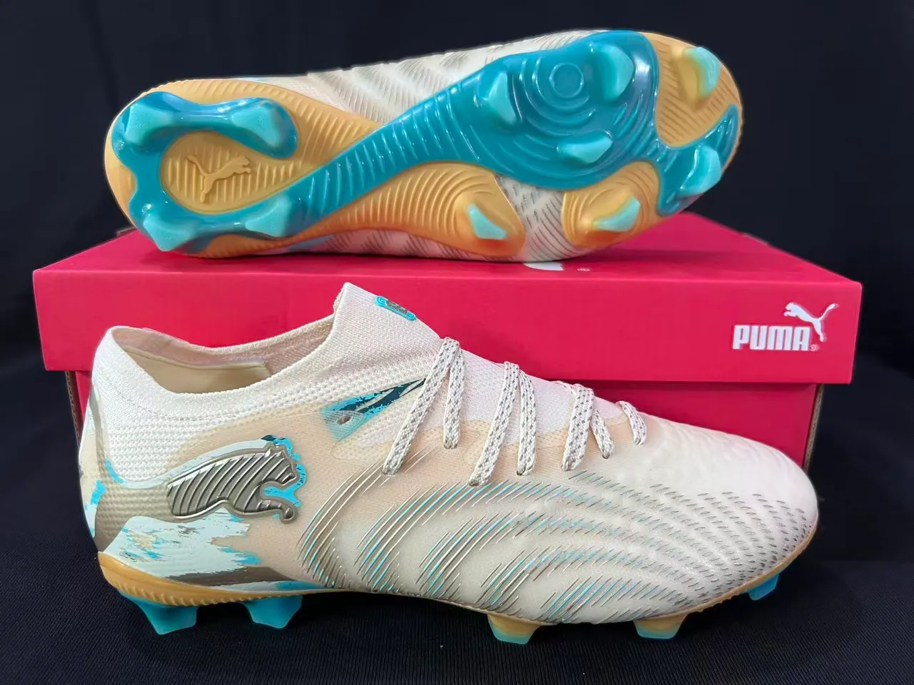 Puma Future Z Beige Bleu Empeigne Chaussette Tricotée Détail de Crête Texturée pour Terrain Ferme Chaussures de Football 6