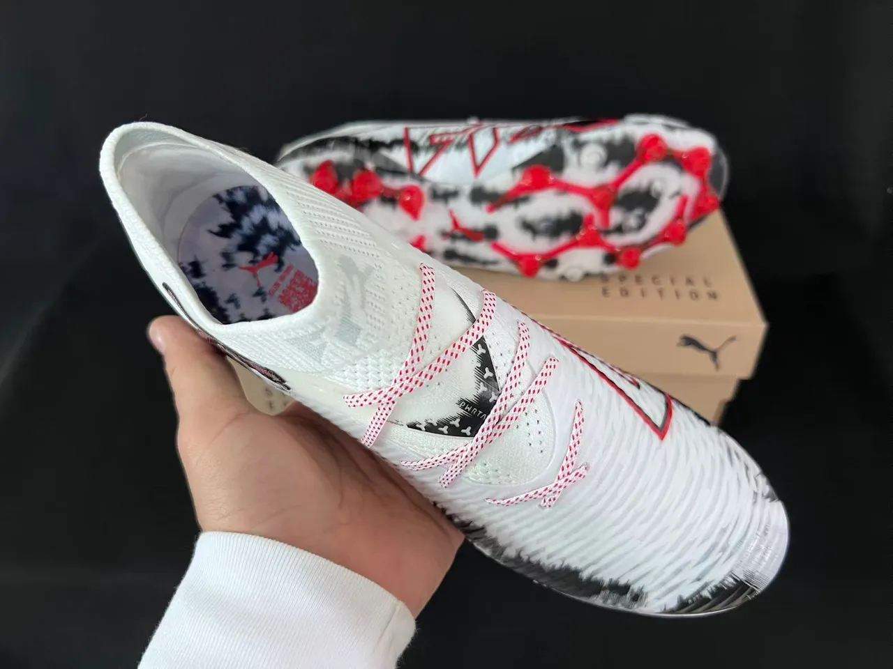 Puma Future Z Édition Spéciale Blanc Noir Rouge Firm-Ground Chaussures de football 5
