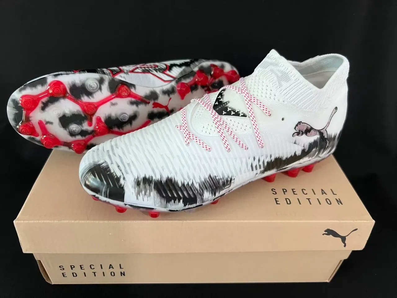Puma Future Z Édition Spéciale Blanc Noir Rouge Firm-Ground Chaussures de football 8