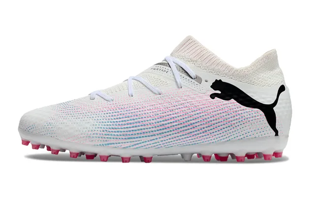 Puma Future Z Chaussures de football turf blanc et rose avec upper maille col bas 3