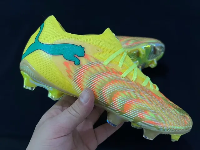 Puma Future Z Amarelo iridescent dourado chama Sapatos de futebol para campo firme 6