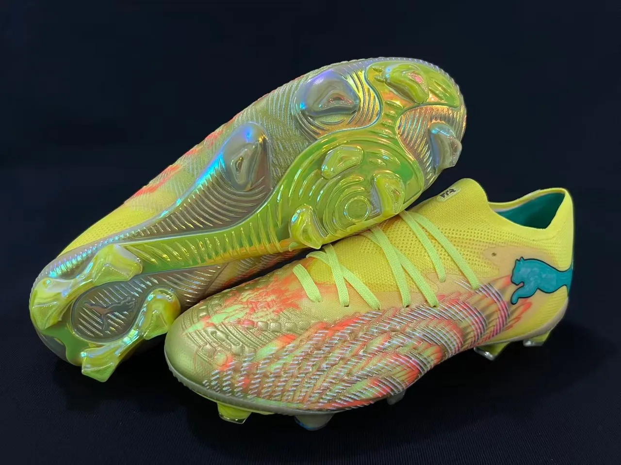 Puma Future Z Amarelo iridescent dourado chama Sapatos de futebol para campo firme 8