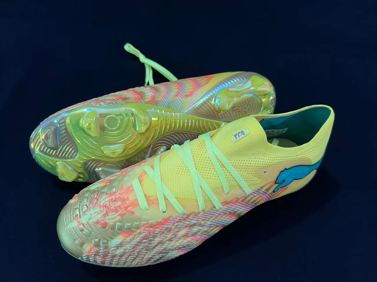 Puma Future Z Amarelo iridescent dourado chama Sapatos de futebol para campo firme 9