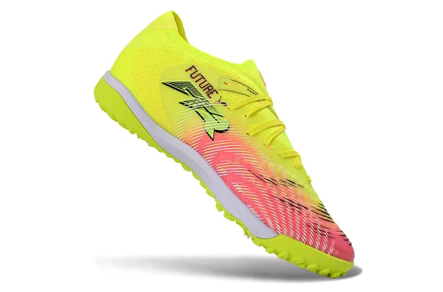 Puma Future Z أحذية كرة القدم للعشب الاصطناعي أصفر وردي منخفض القطع مع وجه علوي متدرج 2