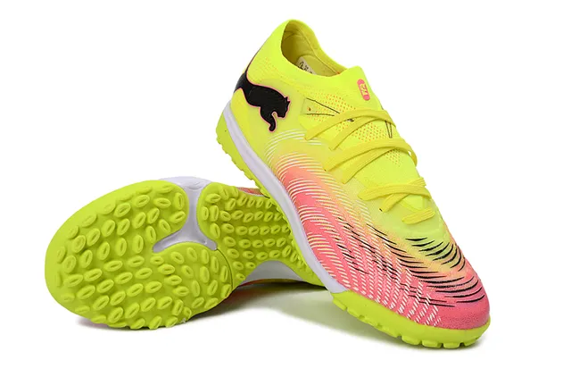 Puma Future Z أحذية كرة القدم للعشب الاصطناعي أصفر وردي منخفض القطع مع وجه علوي متدرج 4