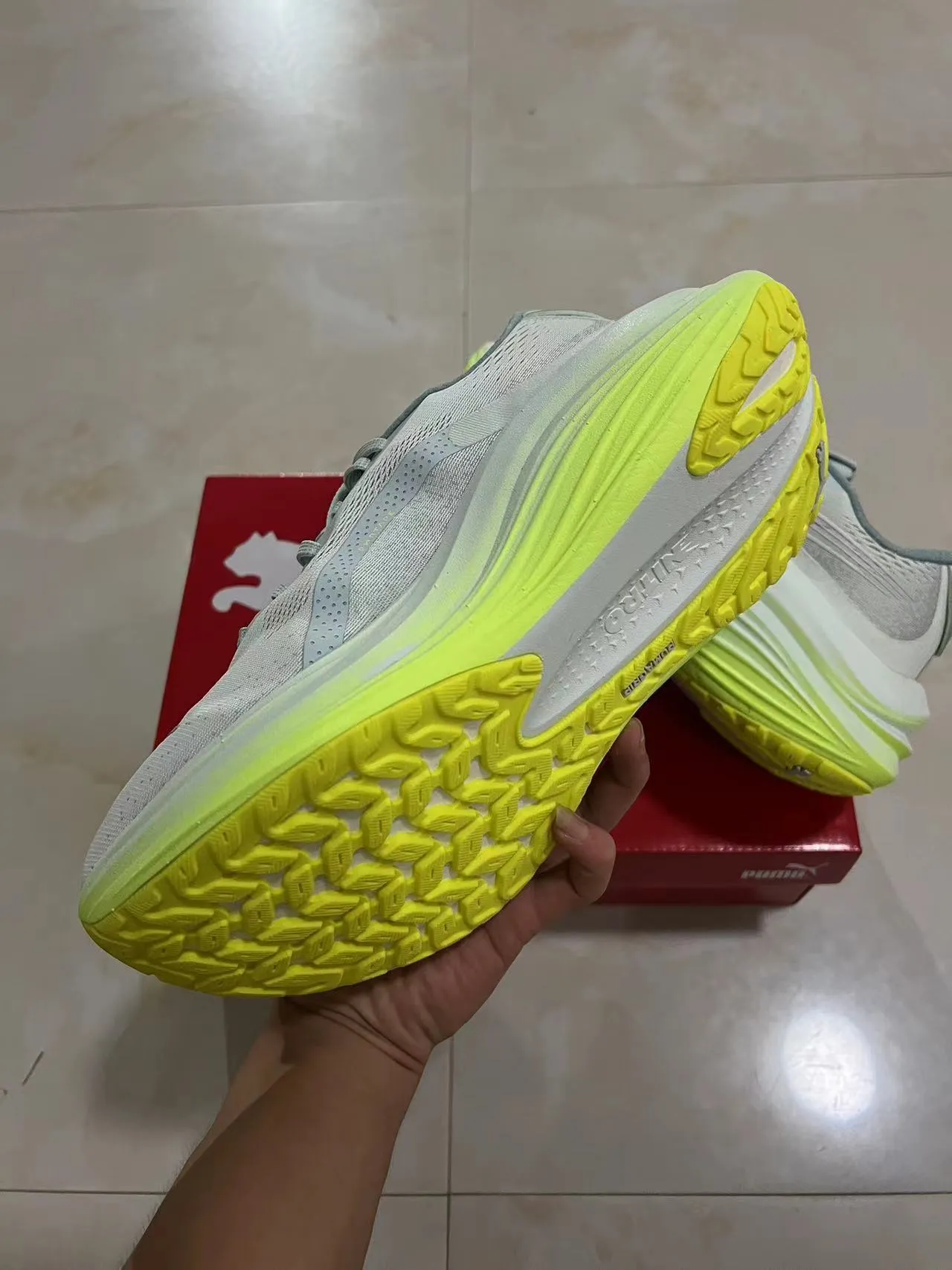 Puma Nitro Elite Gray Yellow Engineered Mesh Upper Sculpted Wave Midsole Running Shoes 6