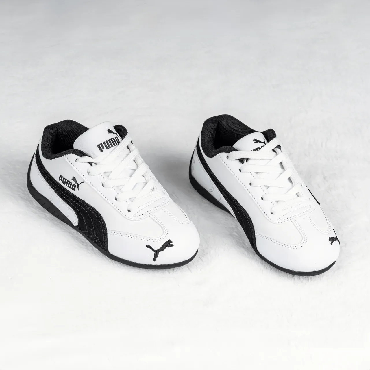 Puma Speedcat Sneakers Lifestyle Noirs et Blancs 21