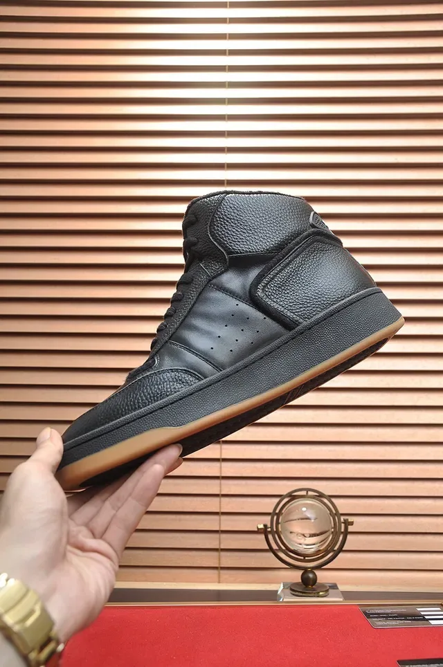 Saint Laurent Sneakers Lifestyle Noir en Cuir Texturé à talons hauts 5
