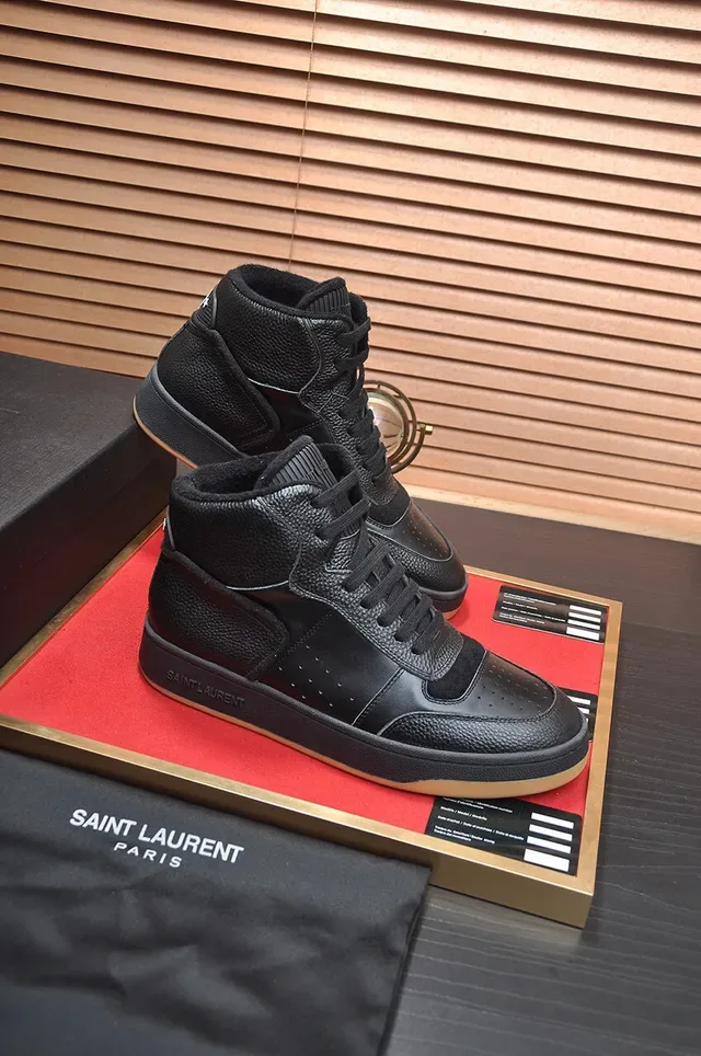 Saint Laurent Sneakers Lifestyle Noir en Cuir Texturé à talons hauts 6