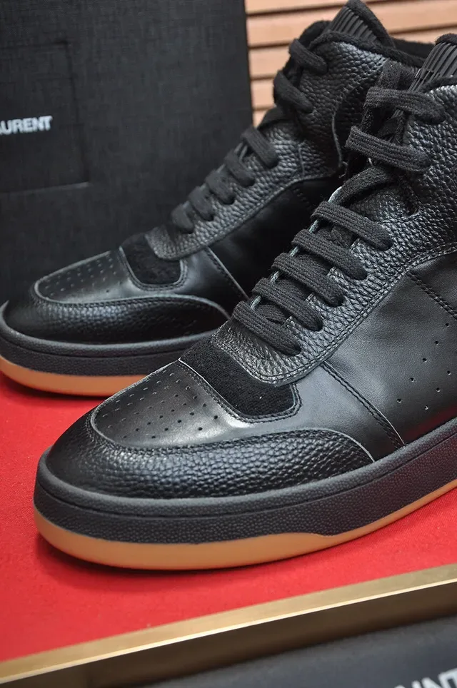 Saint Laurent Sneakers Lifestyle Noir en Cuir Texturé à talons hauts 8