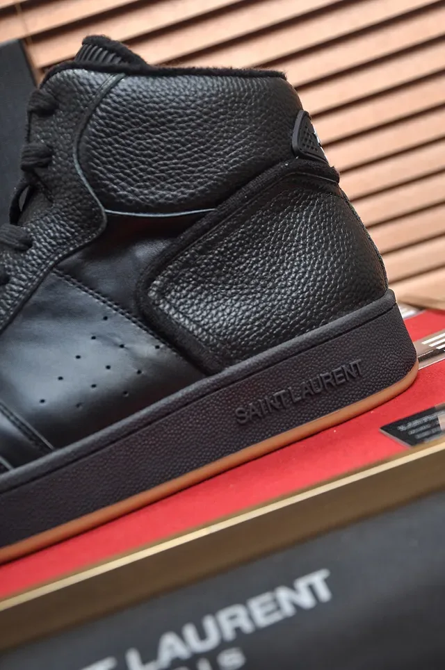 Saint Laurent Sneakers Lifestyle Noir en Cuir Texturé à talons hauts 9