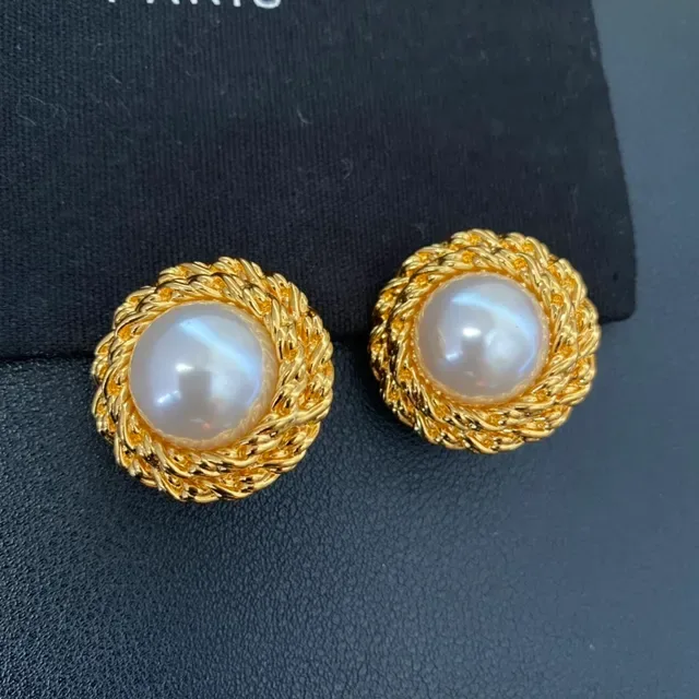 Saint Laurent Brincos Stud Ouro Trançados de Pérola 9