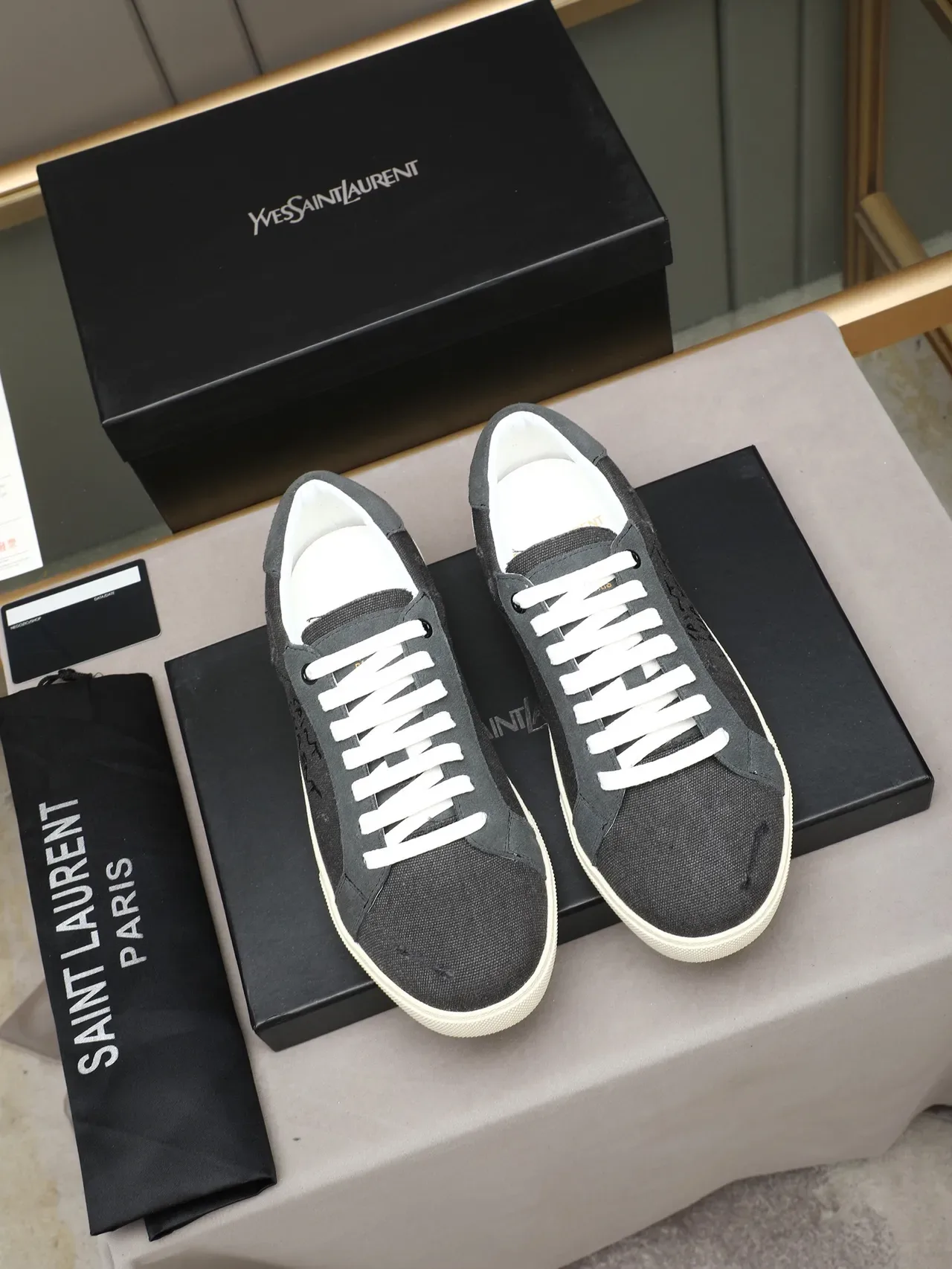 Saint Laurent Gris Blanc Toile Brodé Logo Lifestyle Sneakers 2