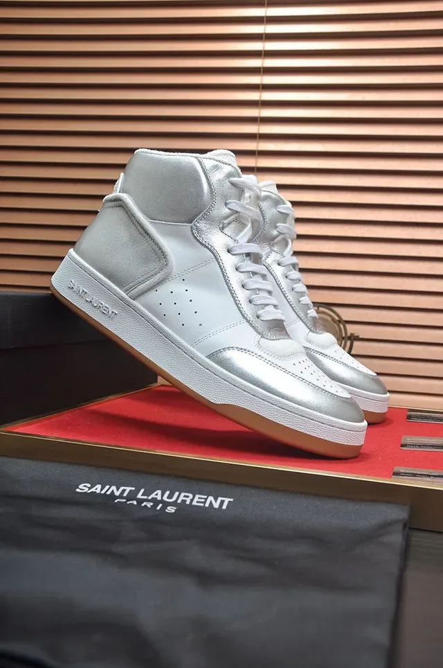 Saint Laurent حذاء رياضي هوت توب فضي معدني لايف ستايل 3