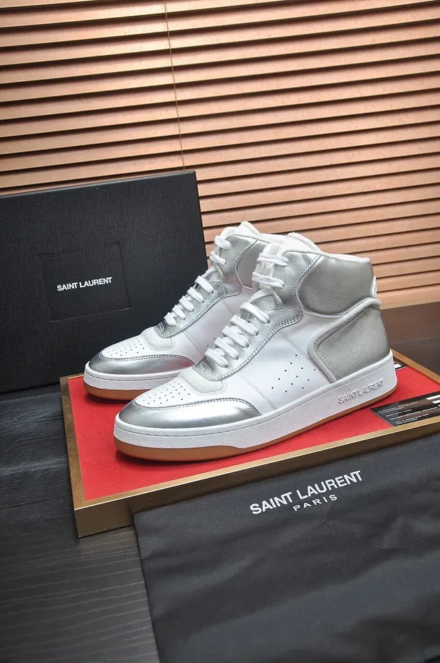 Saint Laurent حذاء رياضي هوت توب فضي معدني لايف ستايل 4