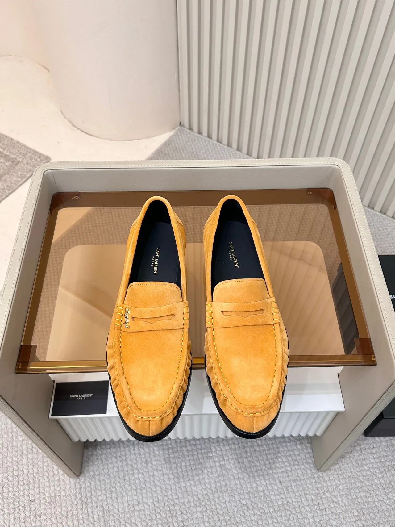 Saint Laurent mocassin jaune noir daim supérieur moc-toe couture mocassin 5