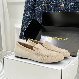 Saint Laurent Loulou بيج سويد لوفر
