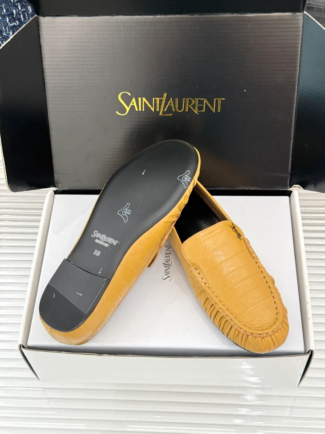 Saint Laurent Loulou Mocassins Cuir Jaune Moutarde Ruched 2