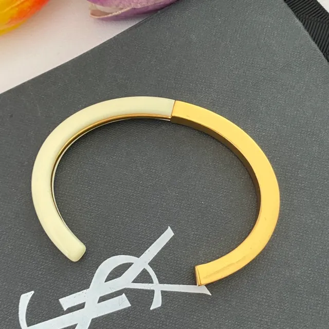 Saint Laurent Bracelet en forme de C en émail et doré de deux tons 6