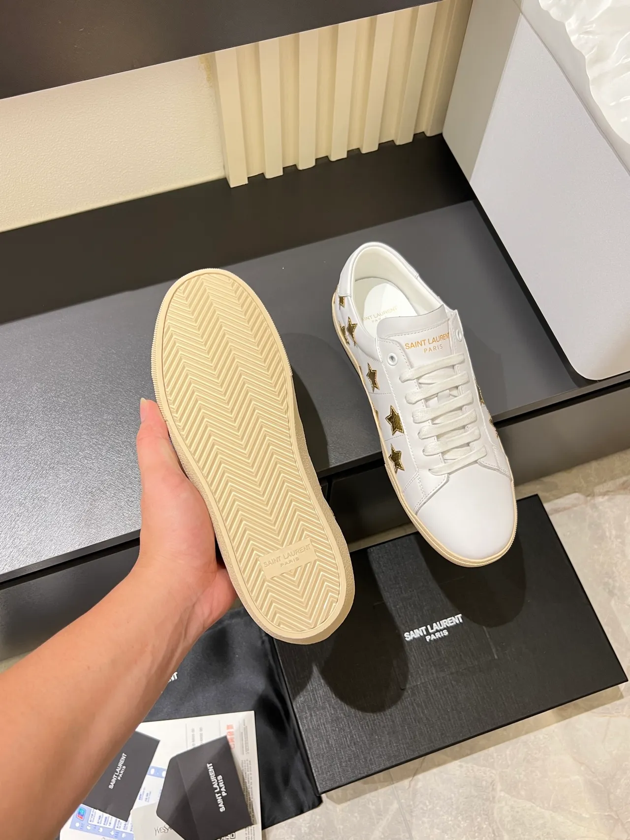 Saint Laurent Ouro Branco Couro Estrela Apliques Estilo de Vida Tênis 4