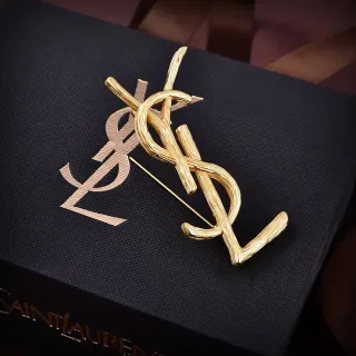 सेन्ट लॉरेंट YSL मोनोग्राम टेक्स्चर्ड गोल्ड टोन ब्रोच