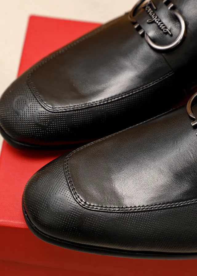 Salvatore Ferragamo Gancini Black Leather Gancini Buckle Loafers 7