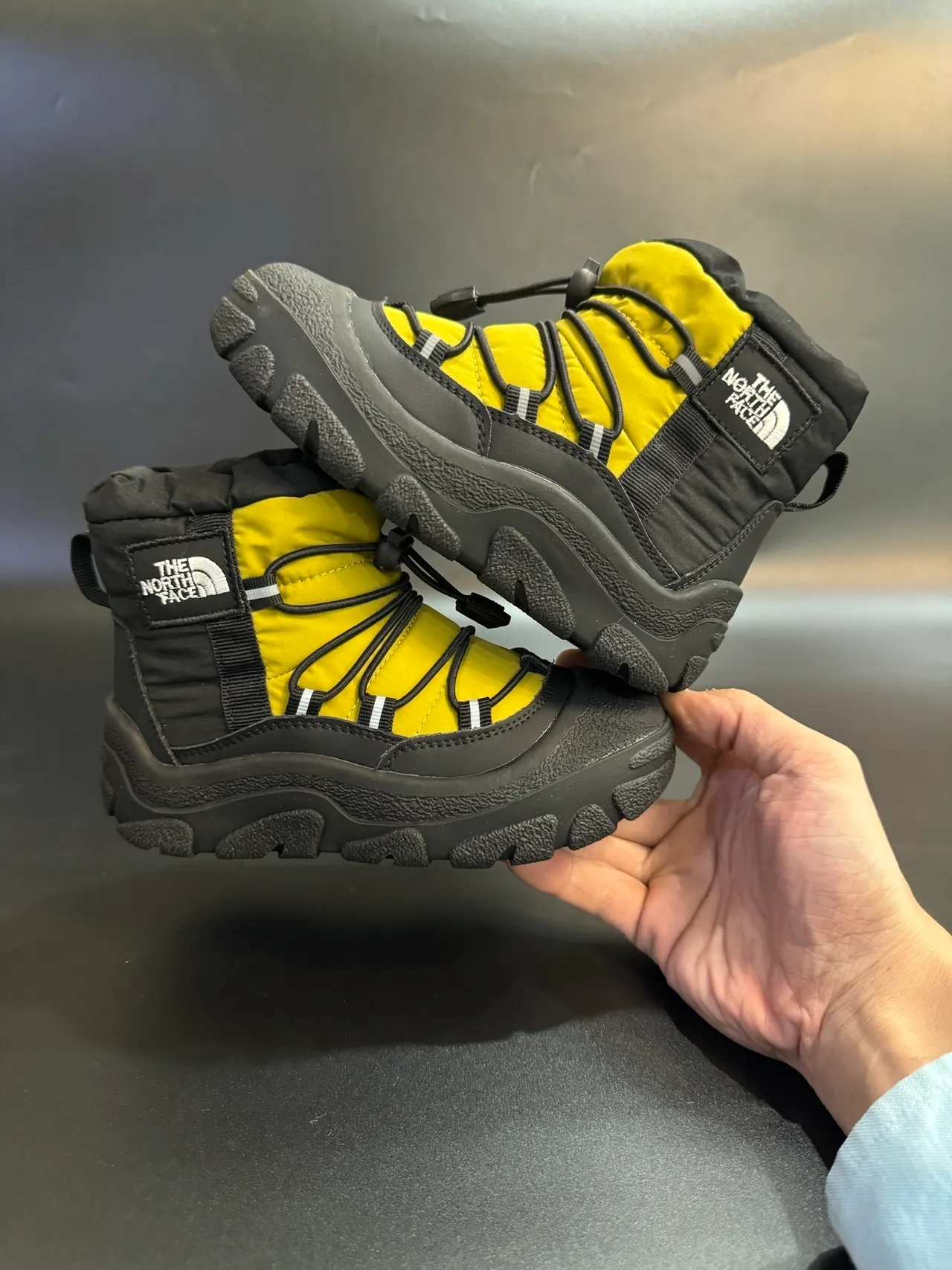 The North Face Black White Insulated High-Top Bungee Lacing System Snow Boots 15