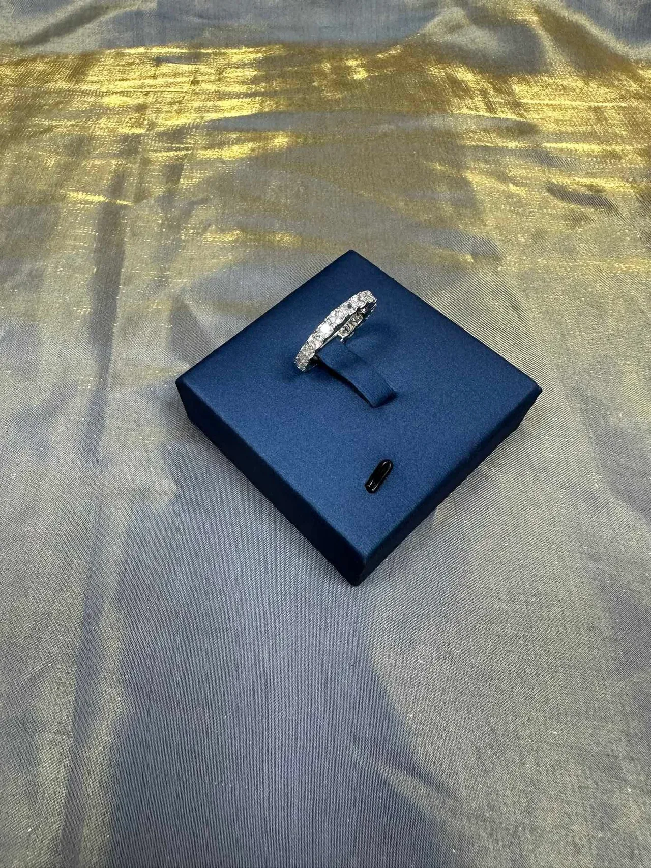 Tiffany & Co. Eternity Ring Navy Silver Band Shared-Prong Setting Ring 9