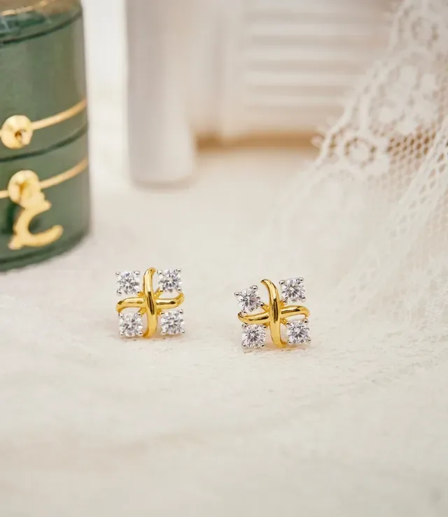 Tiffany & Co. Boucles d'oreilles Or Blanc Motif en X Quatre Pierres Rondes 5