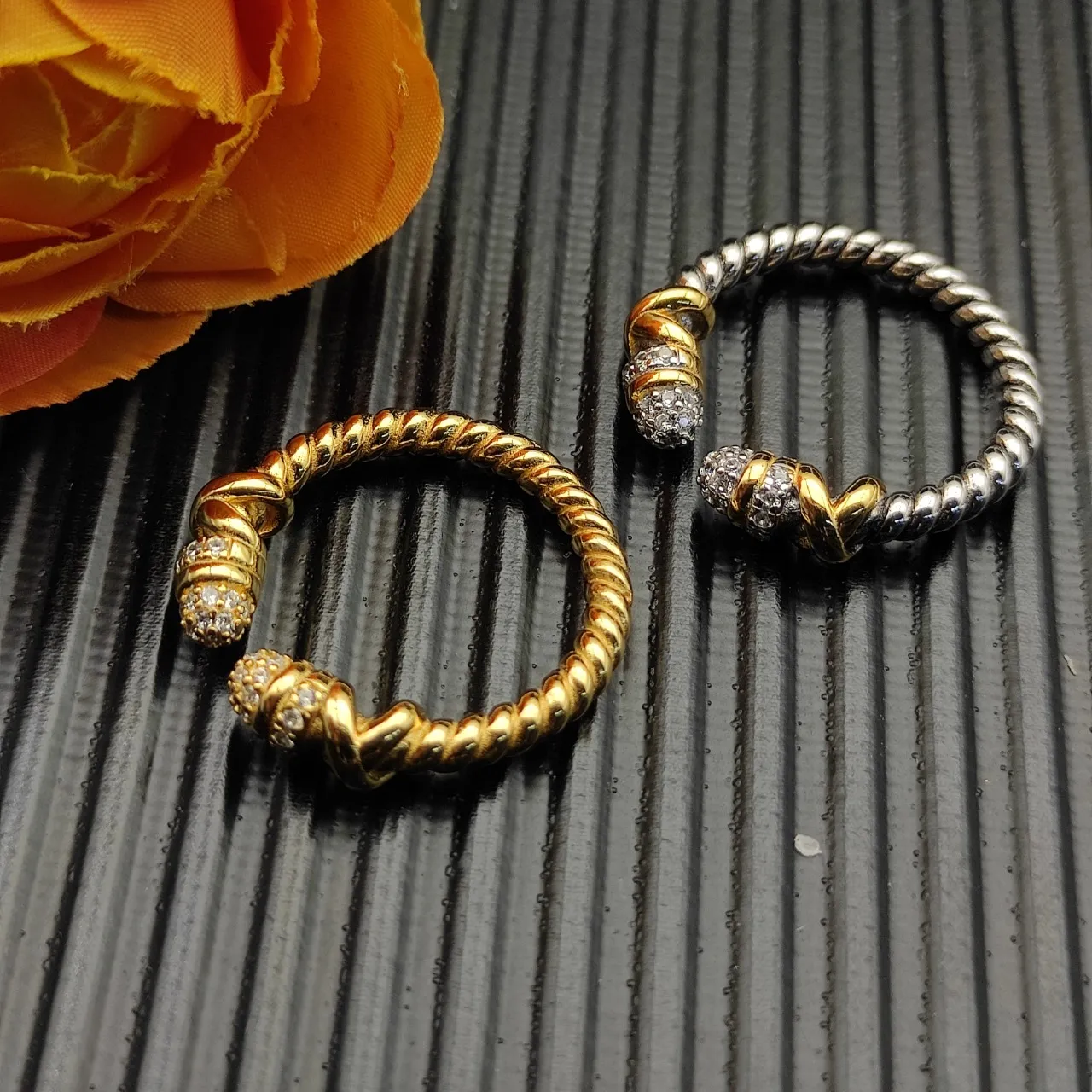 Tiffany & Co. HardWear Twisted Cable X Motif Pavé Diamant Bracelet 2