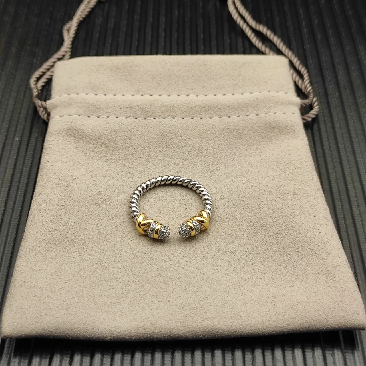 Tiffany & Co. HardWear Twisted Cable X Motif Pavé Diamant Bracelet 8