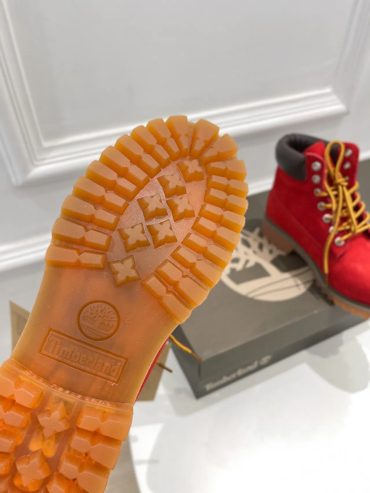 Timberland Premium 6-Inch 红色麂皮工作靴 3