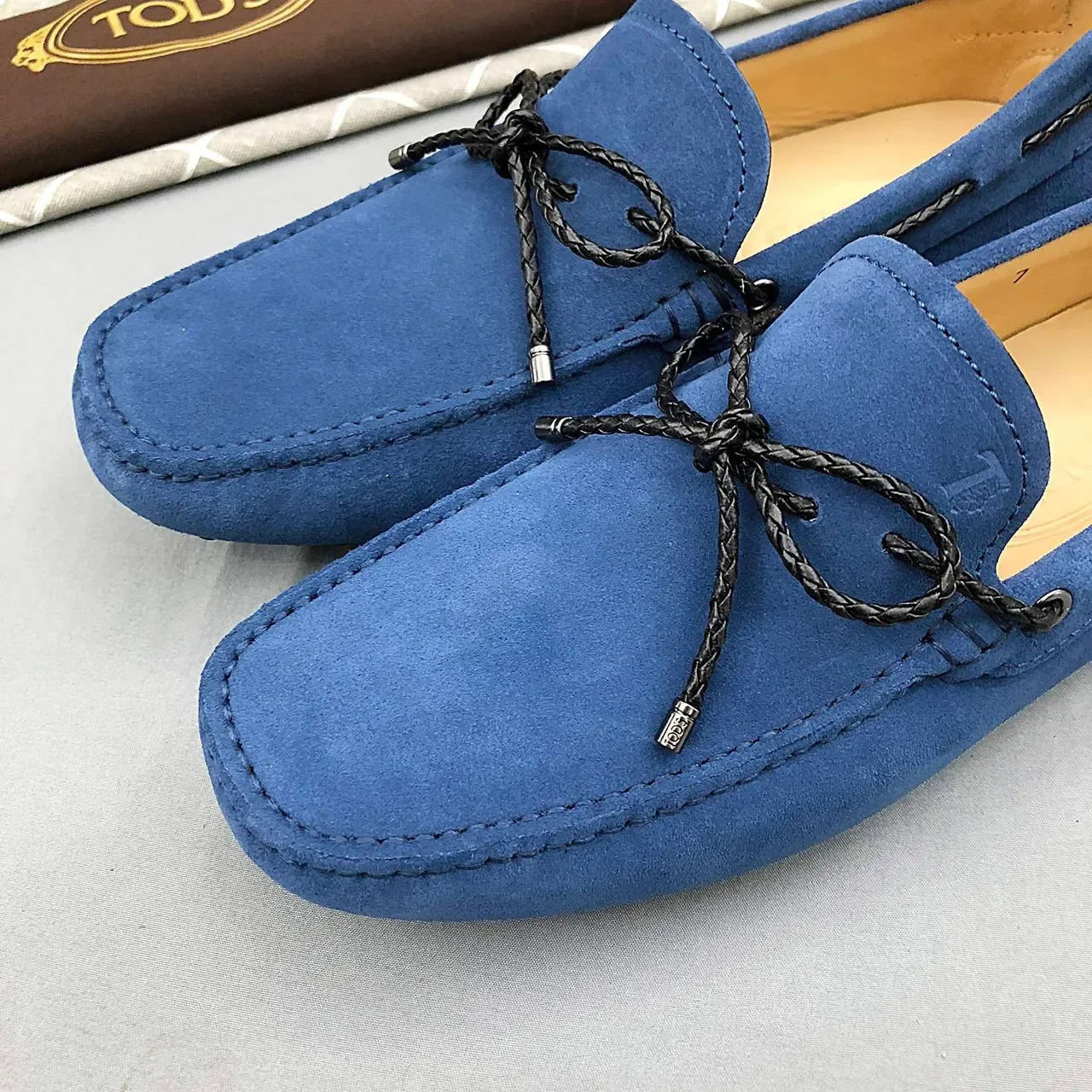 Tod's Blue Black Suede Upper Braided Rope Bow Loafer 7