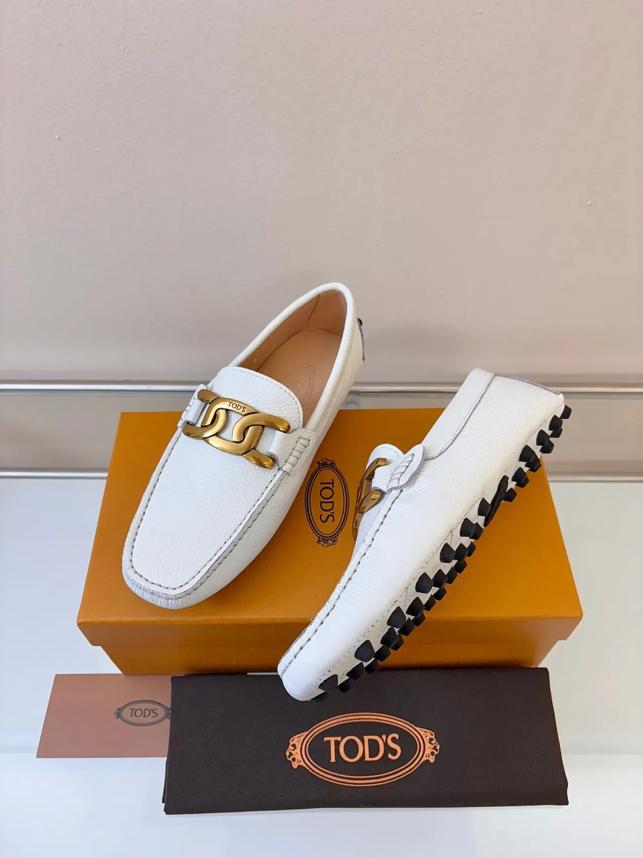 Mocassins Tod's Double T Blancos de Cuero Granulado 2