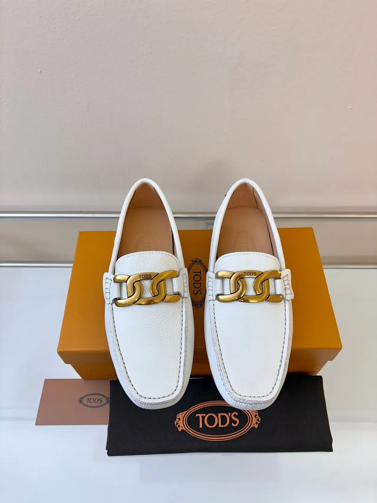 Mocassins Tod's Double T Blancos de Cuero Granulado 6
