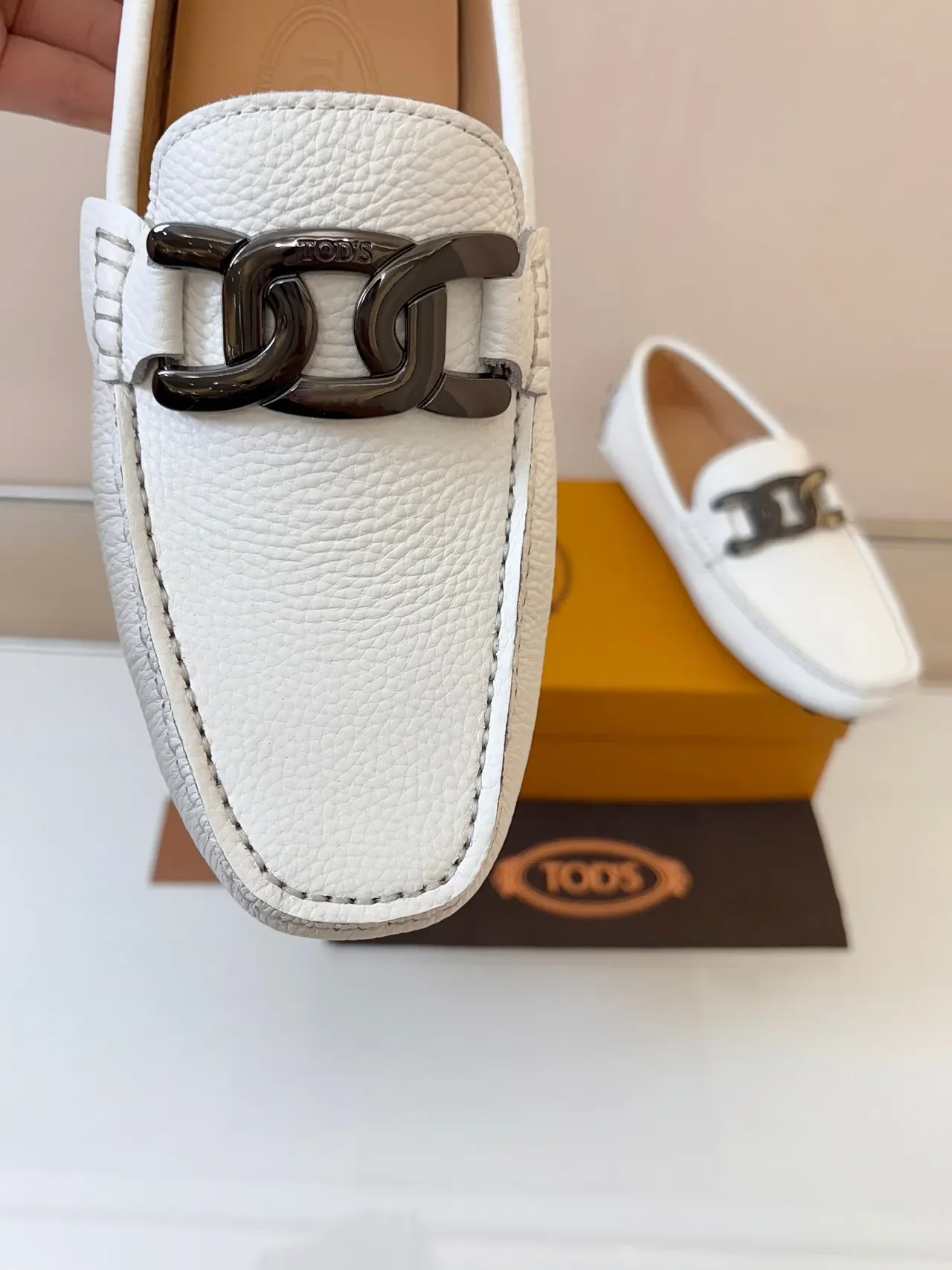 Loafer Tod's Gommino Horsebit de couro pebbled branco 3