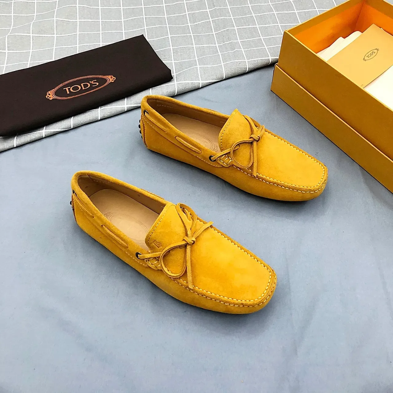 Tod's Yellow Beige Suede Upper Bow Detail Loafer 2
