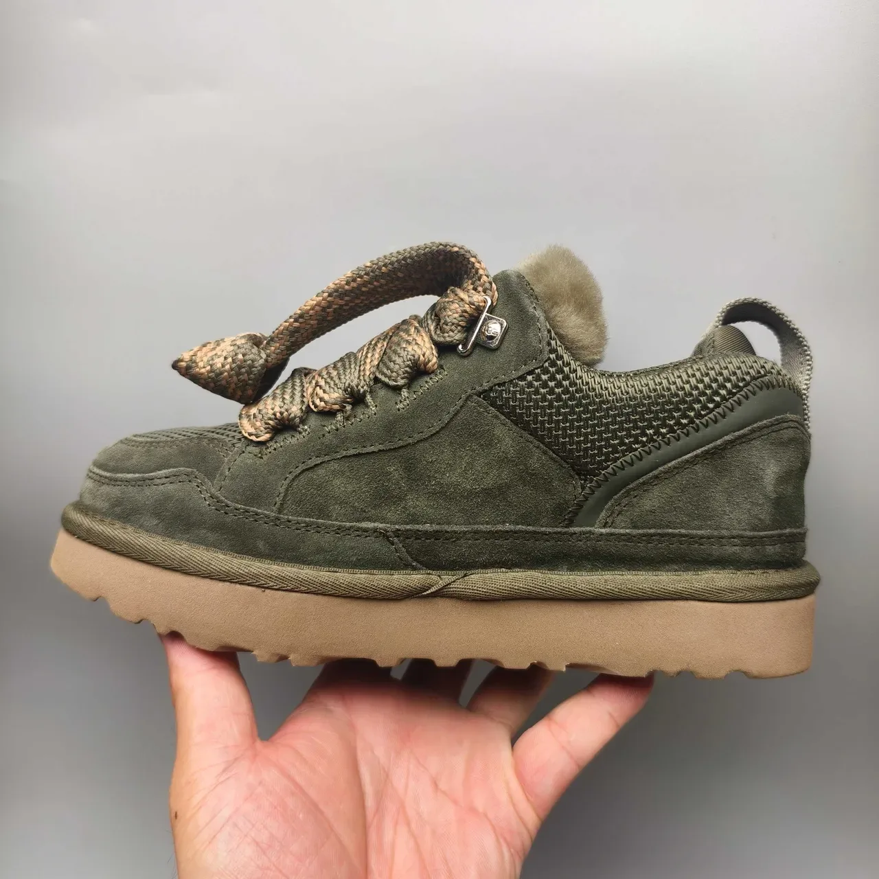 UGG Vert Armée Beige Daim Supérieur Col Doublé Peau de Mouton Sneakers Lifestyle 7