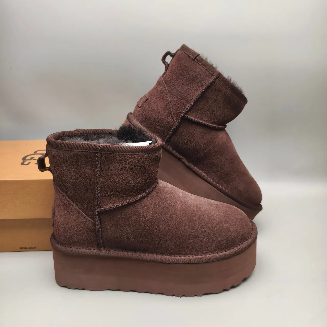 UGG Brown Black Suede Upper Shearling-Lined Cuff Snow Boots 6