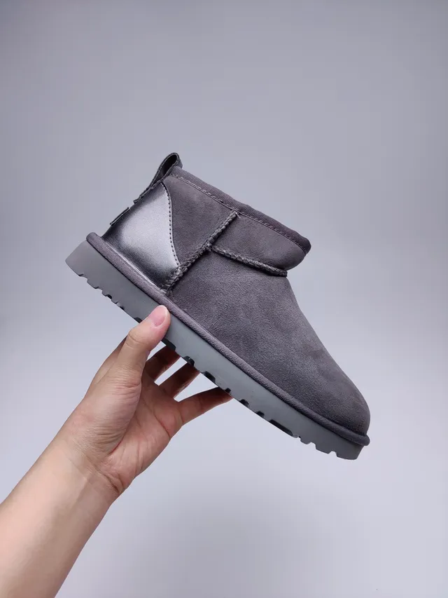 UGG Classic Mini Charcoal Gray Snow Boots 7